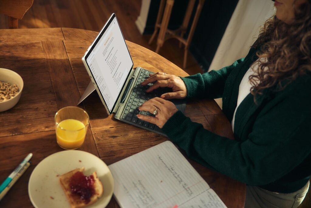 How Negative Search Autocomplete Impacts Crypto Exchange Trust and Brand Reputation